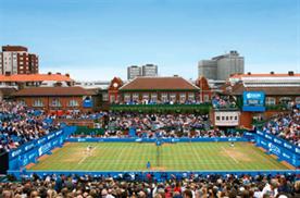 Queen's Club: red-to-blue switch