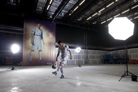 Tottenham star Gareth Bale appears in ads