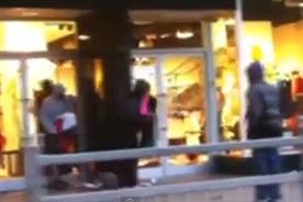 London: looters hit the high street in August 2011