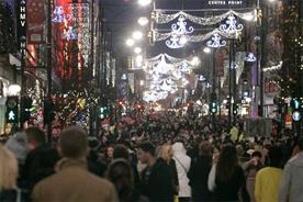 Oxford Street: Christmas shoppers in London