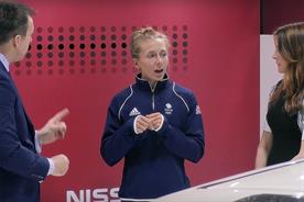 Nissan: the car brand asks athletes to make an 'N' sign