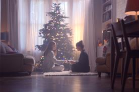 Boots celebrates mother/daughter relationship for Christmas