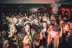 The brand celebrated its new location with a party of 550 people