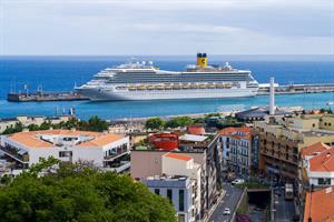Madeira ports to track cruise ship pollution after 17% rise in visits