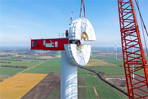 E-175 EP5 E2 prototype installation with horizontally split generator (pic credit: Enercon)