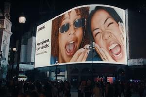 Behind the Campaign – Samsung with FleishmanHillard, ‘Hacked photobooth’