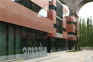 Breakfast Briefing: Amazon blows past web advertising expectations