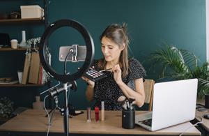 HypeAuditor survey: Influencers want clear expectations and budgets from brands