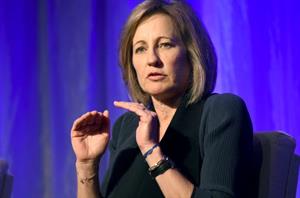 Dee Dee Myers exits Warner Bros.