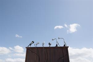 Which leaders are stepping up in coronavirus comms?