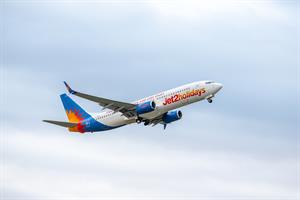 Jet2holidays plane.