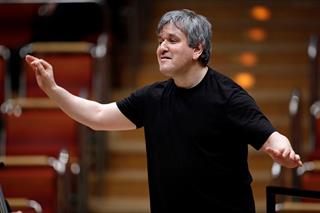Highest earner at Royal Opera House was paid £800k last year
