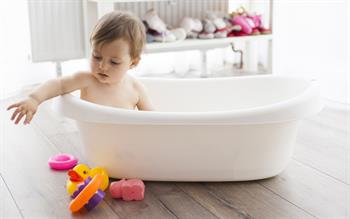 Emollient bath additives 'no benefit' in childhood eczema