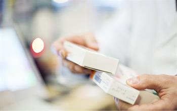 Drug shortages: change the law to let pharmacists amend prescriptions, say GPs