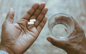 Patients with COVID-19 should take paracetamol rather than ibuprofen, says NHS England