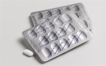 Don't stop statins in elderly, say researchers