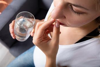 Women taking valproate still unaware of pregnancy risks, survey finds