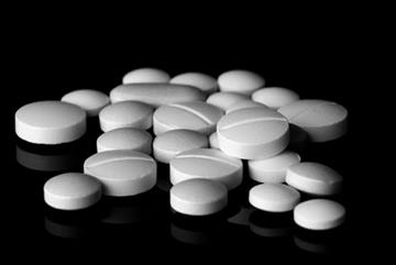 Daily aspirin use linked to elevated bleeding risk in patients over 75