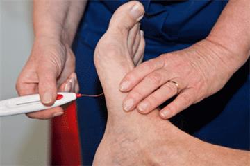 Central and peripheral neuropathic pain