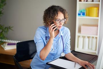 GP training: Conducting a telephone consultation