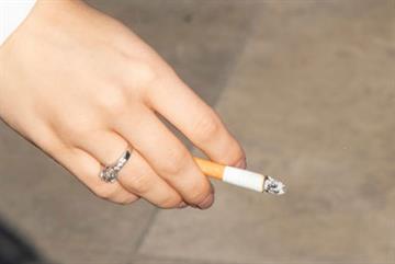 Workload and funding cuts leave GPs struggling to offer stop smoking services