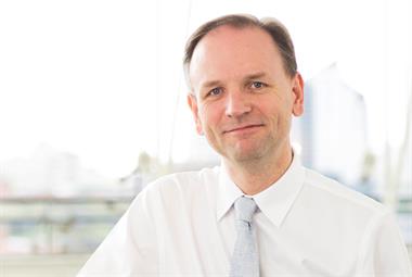 Simon Stevens: Incentivise NHS staff to lose weight