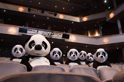 WWF pandas visited destinations in the UK (@WokingTheatre)