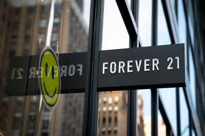 Forever 21 sign on building