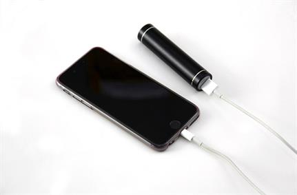Assault and battery: Malvertising campaign checks user device' charge as anti-detection technique