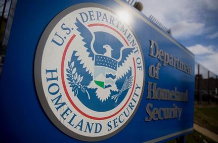 DHS-backed researchers spot serious vulnerabilities built into phones used by all major US carriers