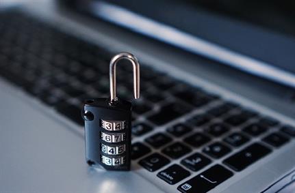 Def Con voter hacking village stirs backlash from states, vendors