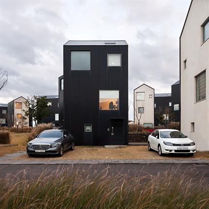 2020 WAN Awards entry: Hadohilljo Townhouse - UNITEDLAB Associates LLC