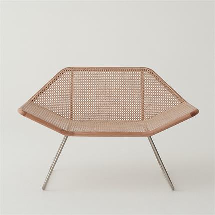 2019 WIN Awards: Coast “Kelly” Chair - Daniel Boddam Architecture & Interior Design
