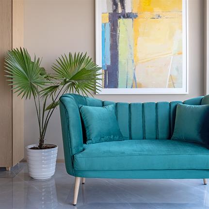 Quirk Studio merges avant-garde design scheme with simplistic functionality