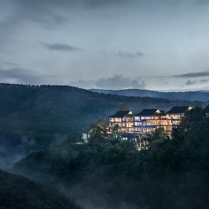 Zhang Can and Li Wenting design Oxyrest Villa in China