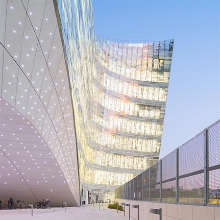 Le Monde Group’s Parisian HQ designed by Snøhetta opens