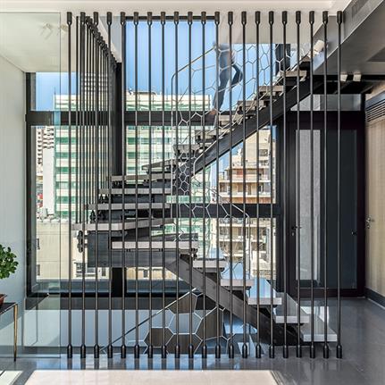 Effective space for Beirut penthouse apartment