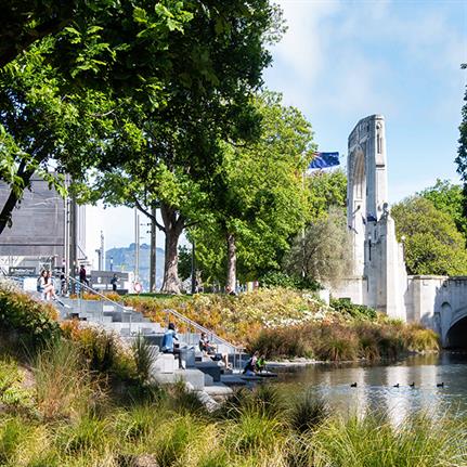 2019 WAN Awards: Avon River Park Terraces + City Promenade - LandLAB