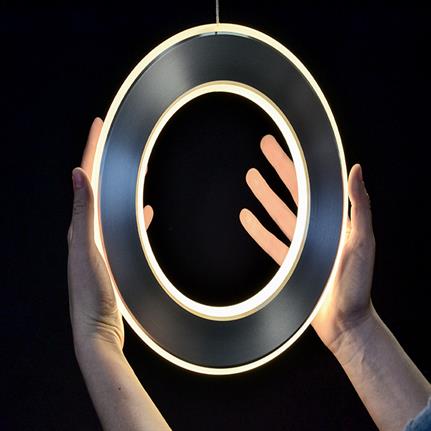 Winner spotlight: the Electron Pendant