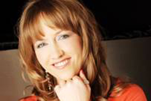 Liz Stanhope