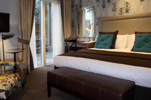 Young's opens accommodation wing at the Alma in London