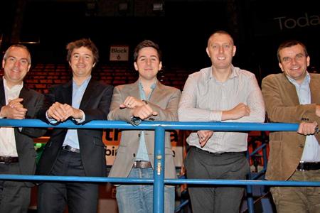 NEC Group restructures management team