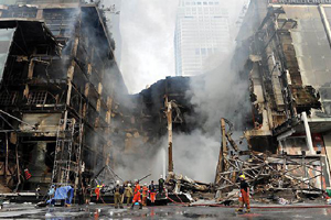 Bangkok's Central World shopping centre was burnt in protests