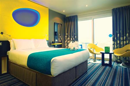 Bedroom at The Wave hotel in Bognor Regis