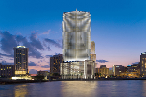 Epic hotel opens in Florida