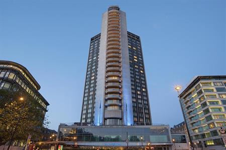 London Hilton on Park Lane hotel (©Wikipedia)