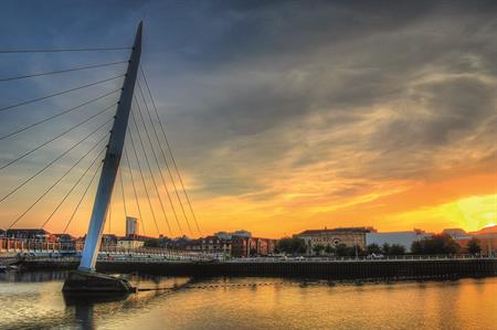 Swansea Millennium Bridge (©istockphotos)