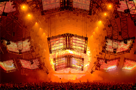 Winner of the Venues category - The Sun by Floris Heuer