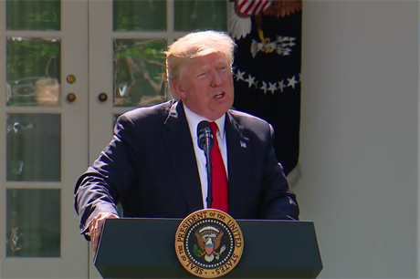 Donald Trump announcing the exit from the COP21 Paris Agreement 