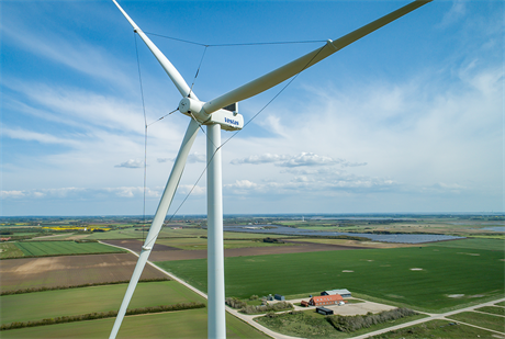 Field testing of Vestas' cable-stayed rotor system, based on a standard Vestas V136-4.2 MW turbine with a 112-metre hub height, is to run from May 2023 to Q4 next year
